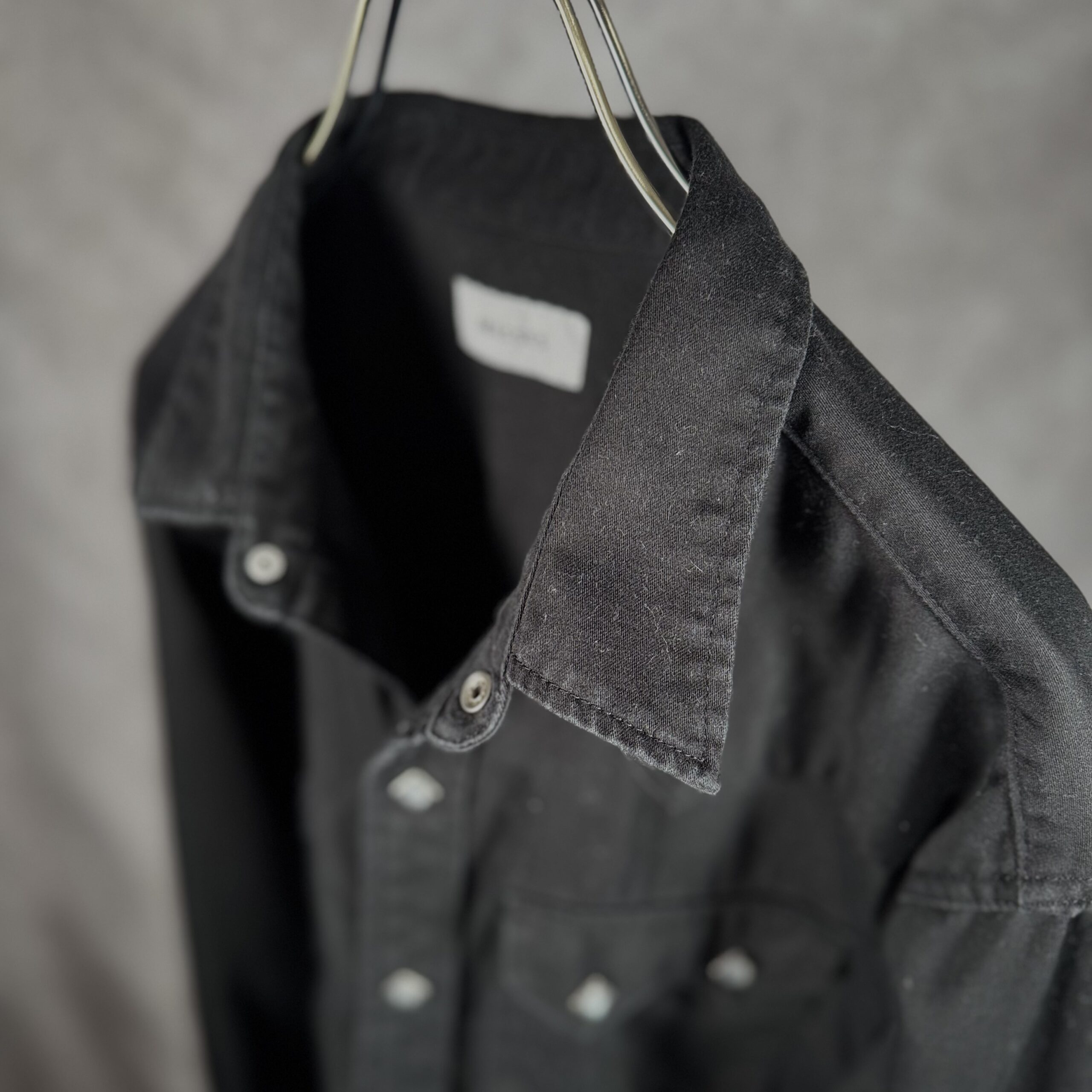 MASSES WESTERN SHIRT CS 袖口カフと菱形スナップボタン接写