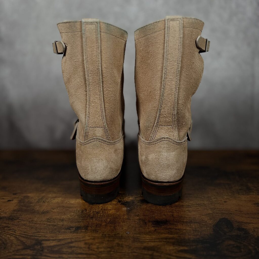 MASSES ENGINEERING BOOTS デニムの色移り接写